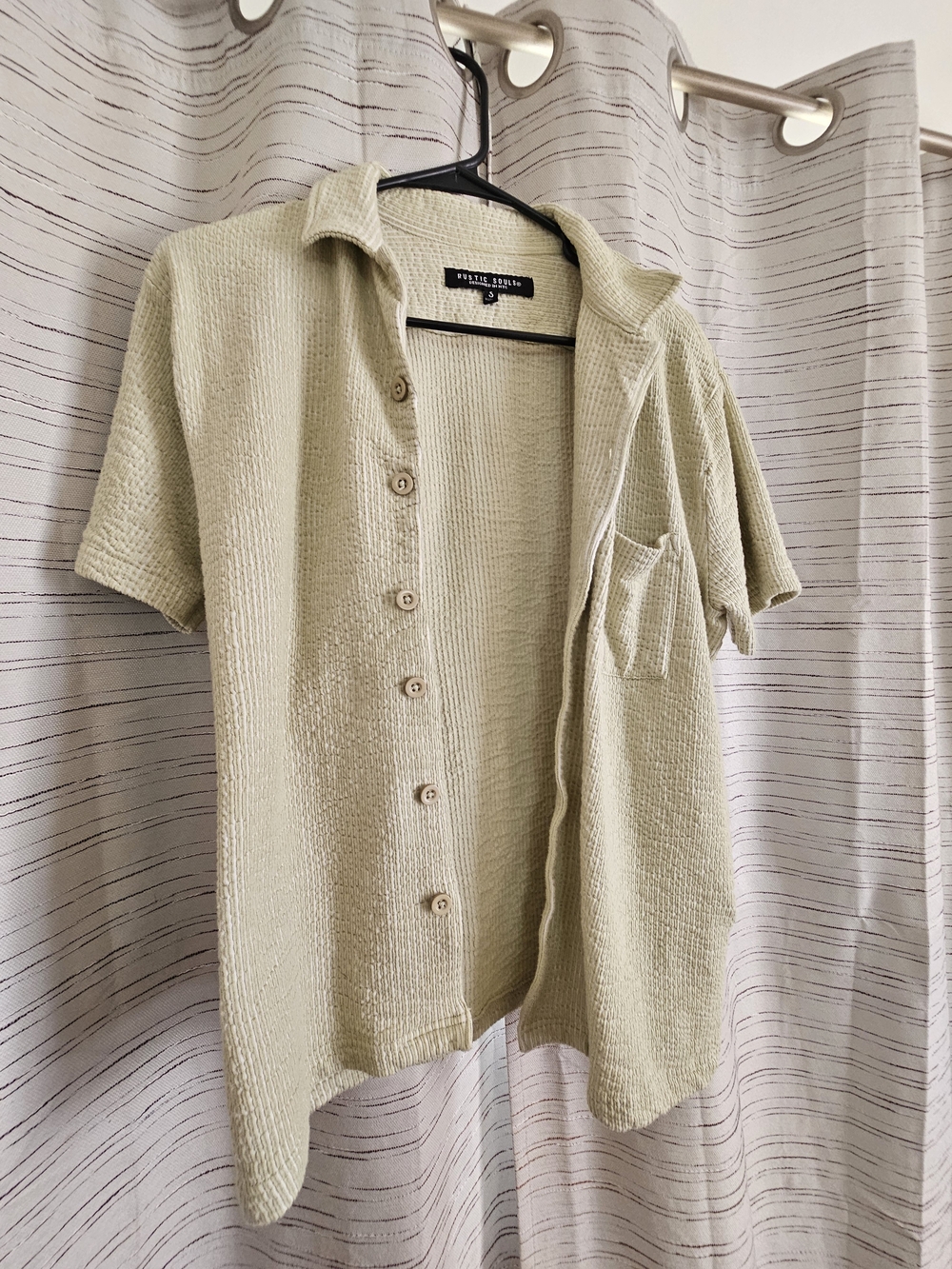 Women's Short-Sleeve Button Shirt in Light Sage